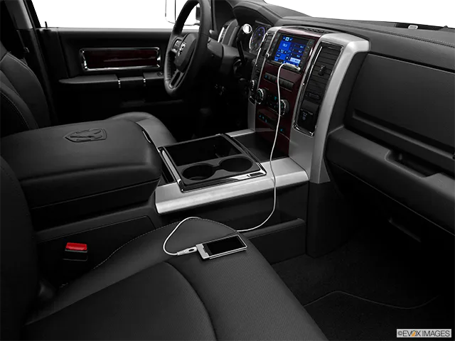 2012 Ram 3500 Zune and auxiliary jack