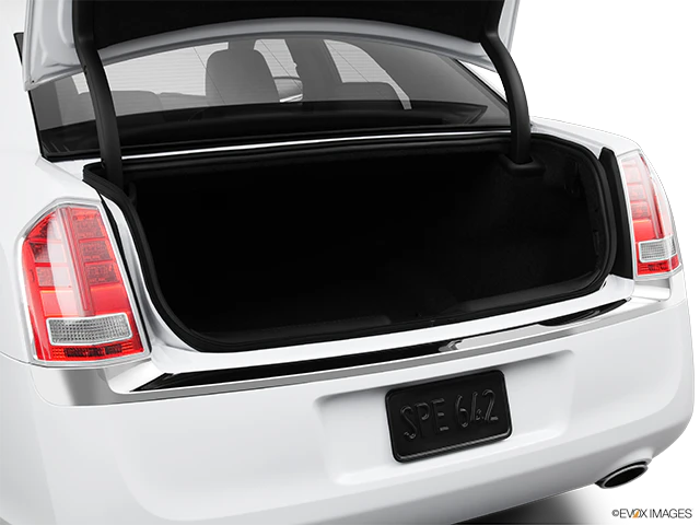 2013 Chrysler 300 Review | CARFAX Vehicle Research