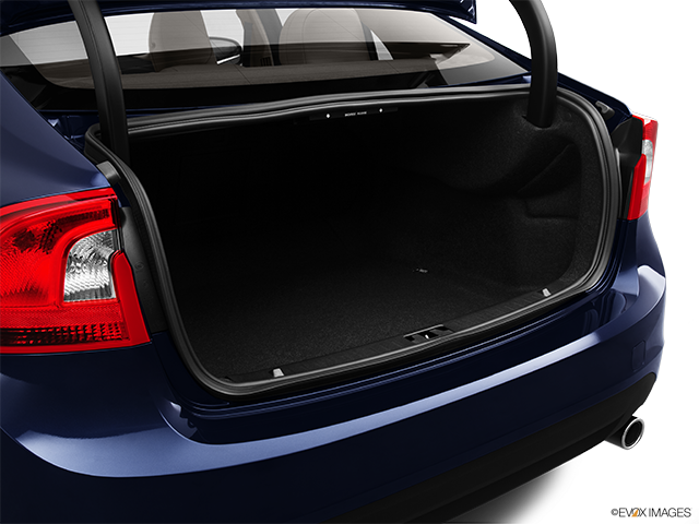 Trunk lid open volvo