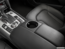 2015 Audi Q7 Cup holders