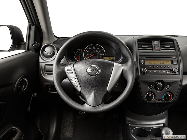 2015 nissan versa plus