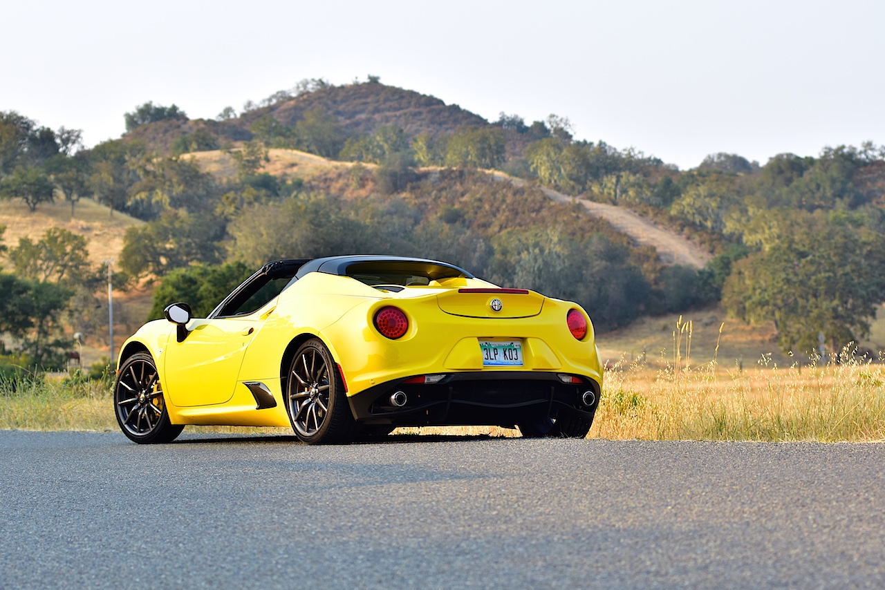 2016 Alfa Romeo 4C Review, Pricing, and Specs | CARFAX