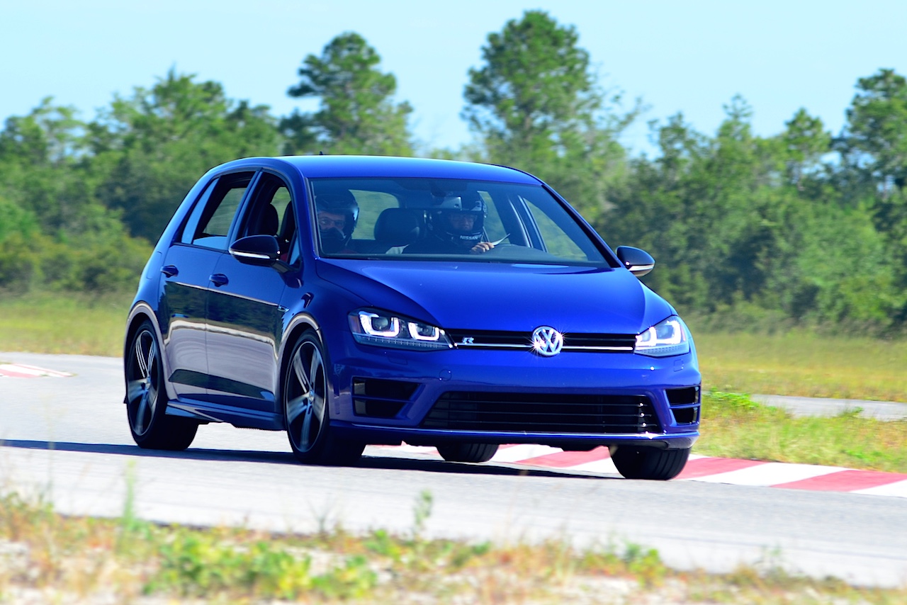 2016 Volkswagen Golf Review & Ratings