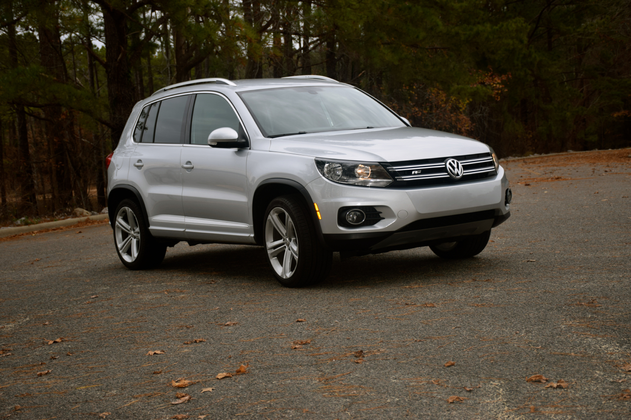 2016 Volkswagen Tiguan Reviews, Insights, and Specs