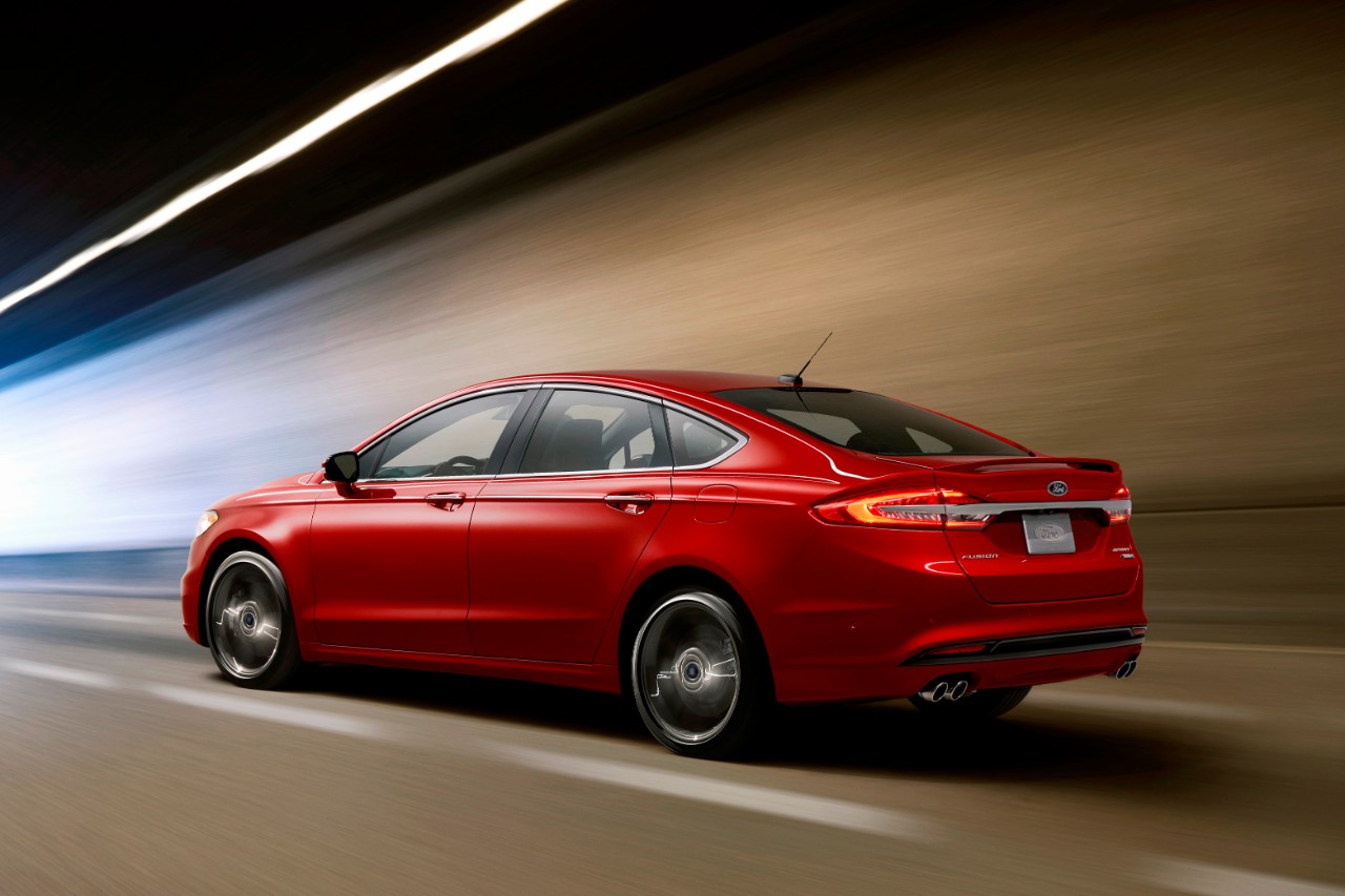 2017 Ford Fusion Reviews, Insights, and Specs