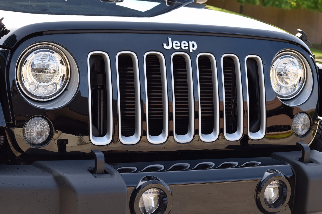 Test Drive: 2023 Jeep Wrangler Willys Xtreme Recon Review - CARFAX