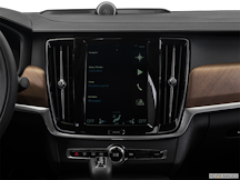 2017 Volvo S90 Closeup of radio head unit