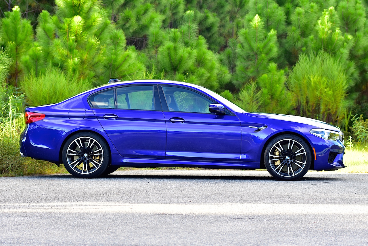 BMW M5 Reviews