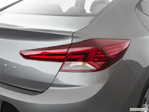 2020 Hyundai ELANTRA Passenger Side Taillight