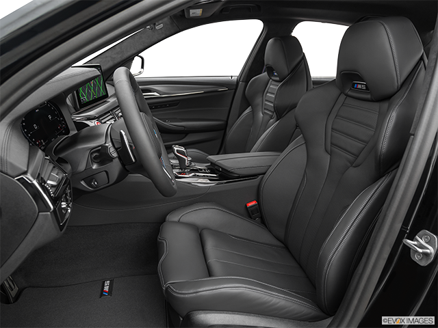 2021 BMW M5 Front seats from Drivers Side